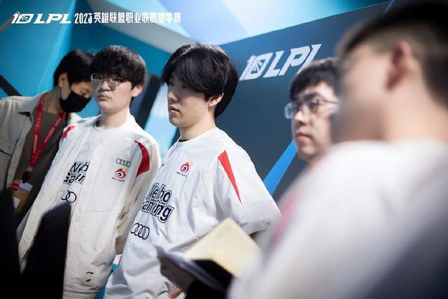 这家由前N 这家由前N