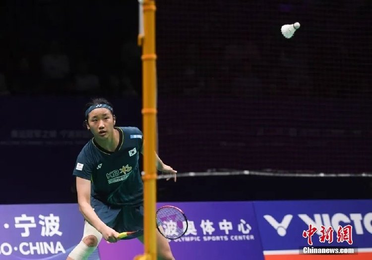 万众瞩目的 万众瞩目的